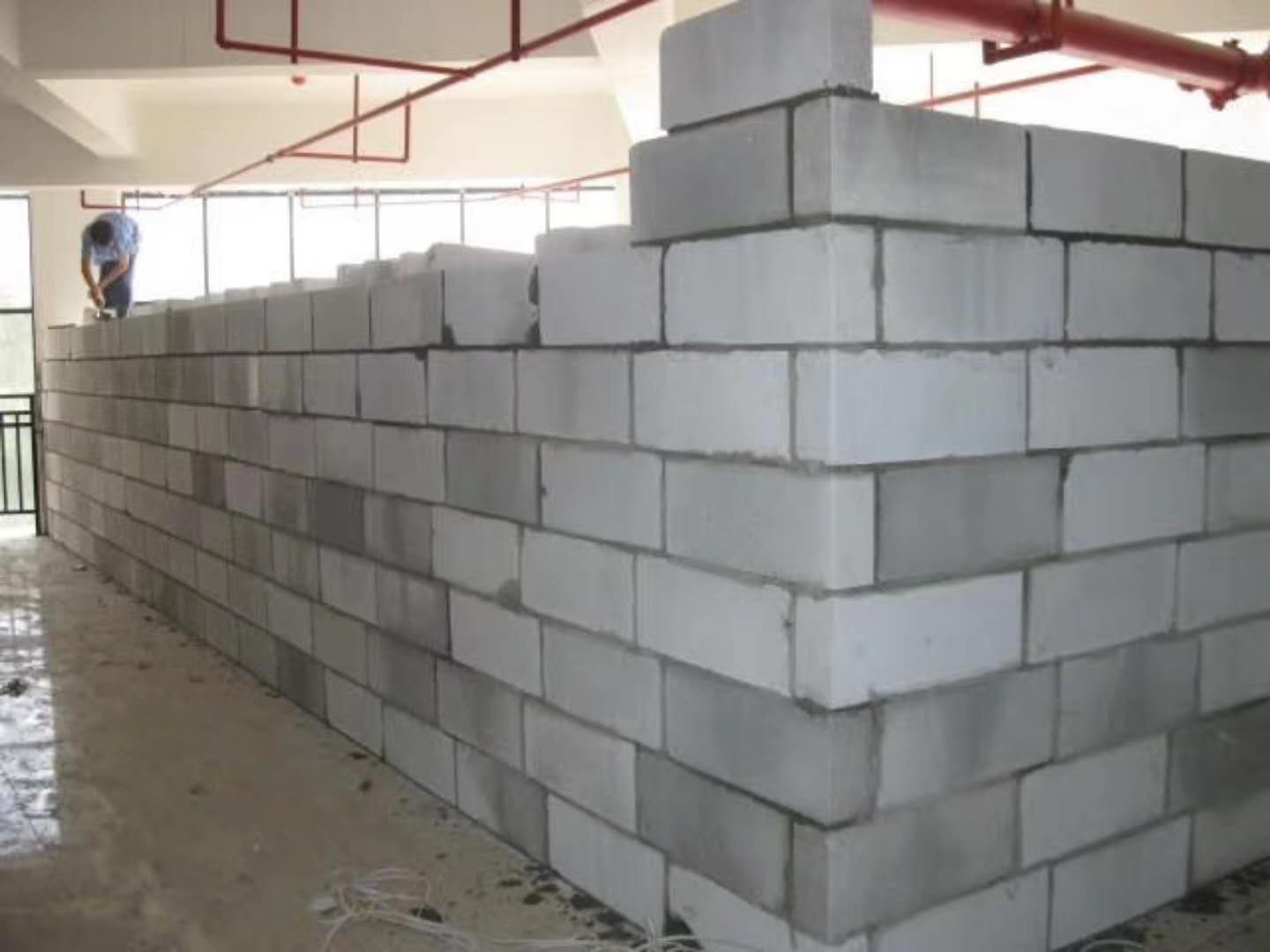仪征蒸压加气混凝土砌块承重墙静力和抗震性能的研究